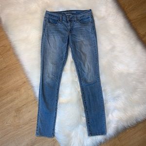 American Eagle light wash jeggings